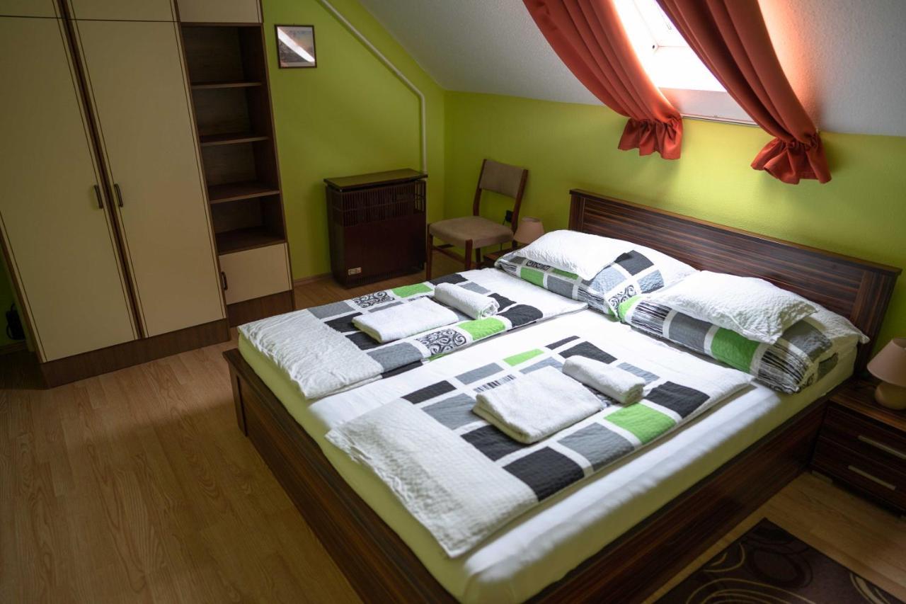 Marietta Apartman Heviz Bagian luar foto